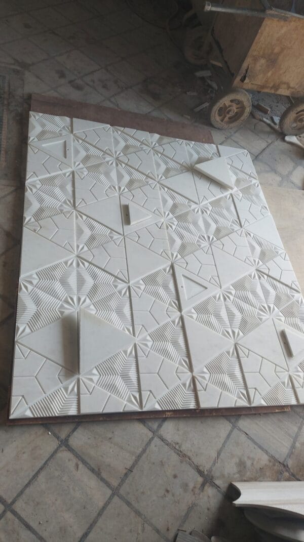 Triangle CNC plain - Image 3